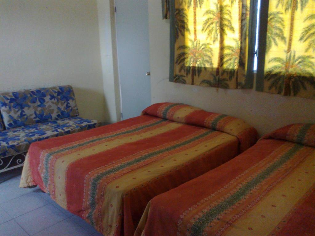 Casa De Huespedes Santa Fe Acapulco Hotell Rum bild