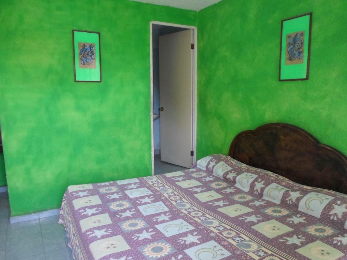 Casa De Huespedes Santa Fe Acapulco Hotell Exteriör bild